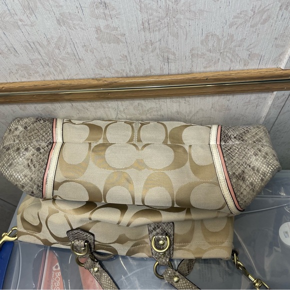 Coach Signature Ashley Spectator Shoulder Bag No.C1320- F24889 - Picture 7 of 16